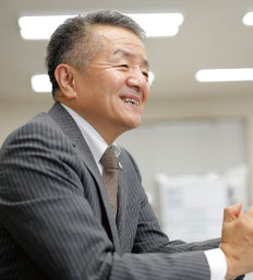 所長 安形 秀次